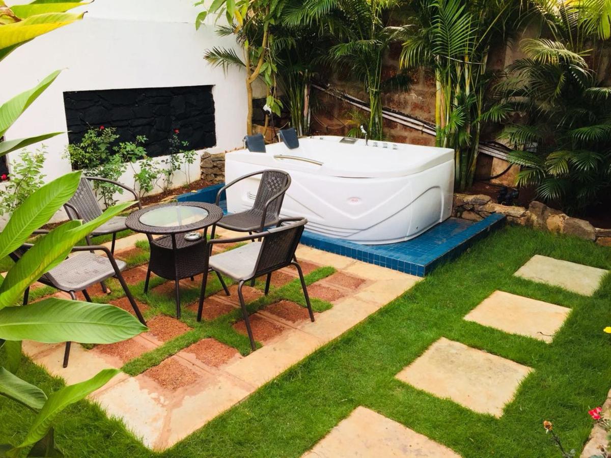 Rock Forest Goa Honeymoon Cottages Calangute Exterior foto